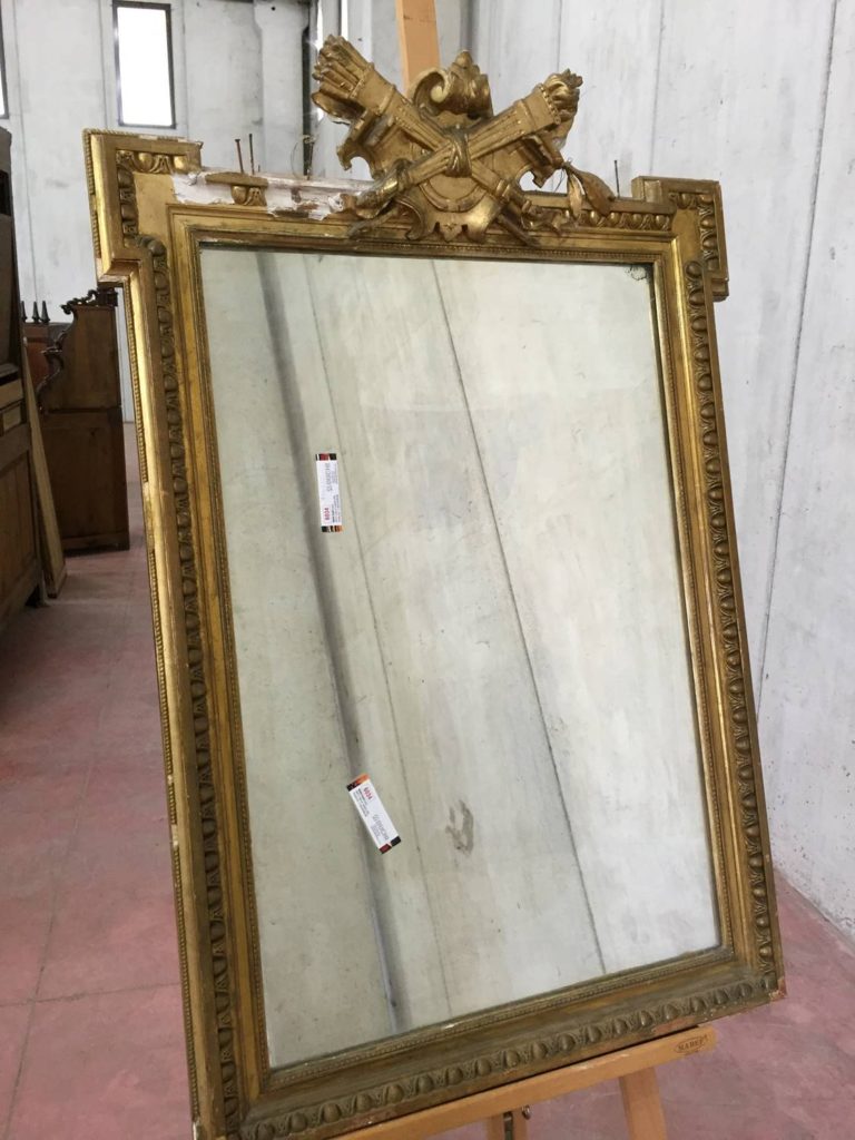 foto-Specchiera dorata Napoleone III con cimasa